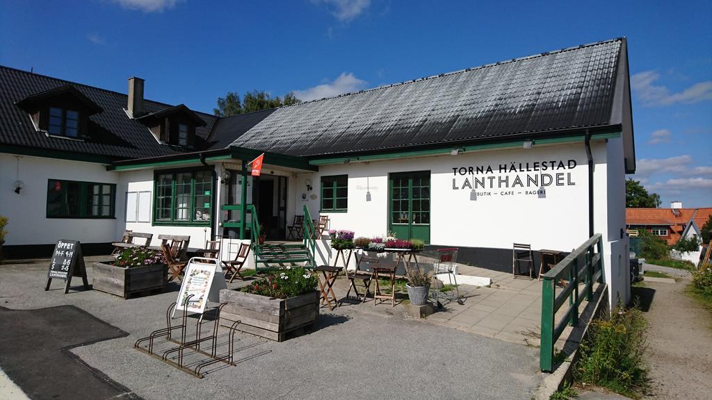 Lillan Hotel Torna Hallestad Exterior photo